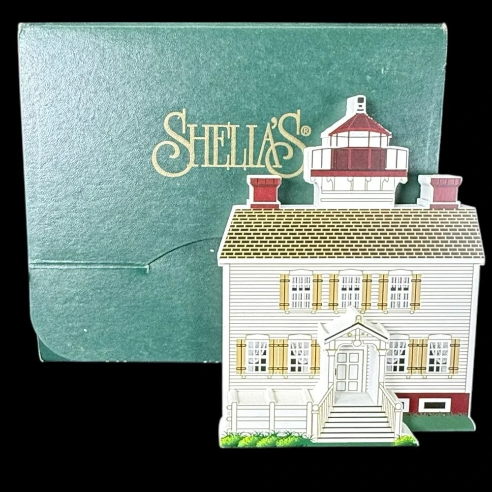 Yaquina Bay Light Newport Oregon‎ Shelia Shelf Sitter with Box 1995 Signed